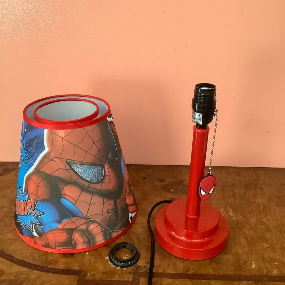 Spider-Man Lamp with 3 Dimensional Dual Layer Shade Cover -Marvel Table Lamp